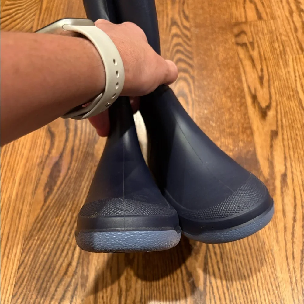 Cat & Jack rainboots, kids 2